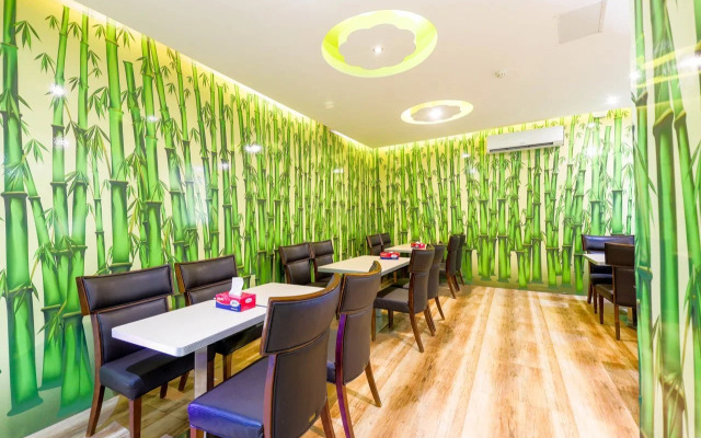 Savoy Inn Hotel