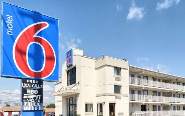 Motel 6 Maple Shade Township, NJ - Philadelphia - Mt Laurel