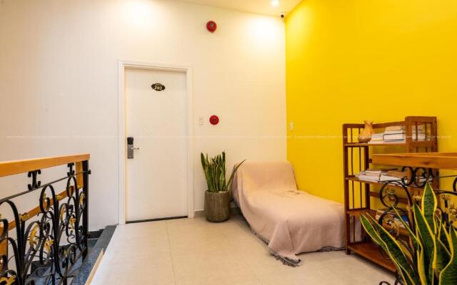 Benzen Boutique Stays Hostel and Apartment