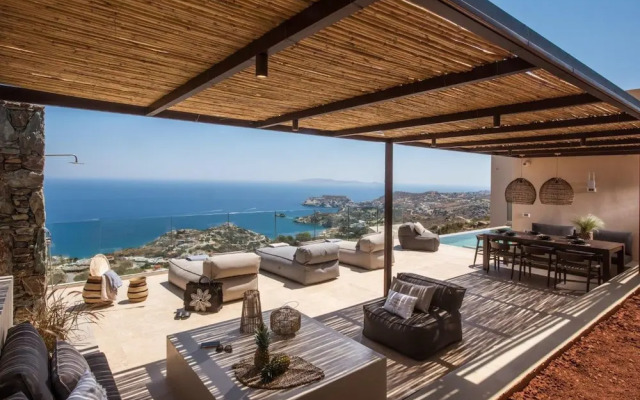 Villa Ouranos - Where the World Unfolds Before you