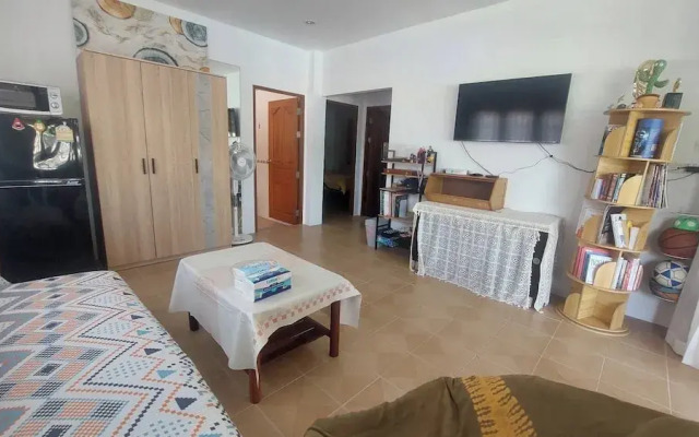 Krisada Beach Resort