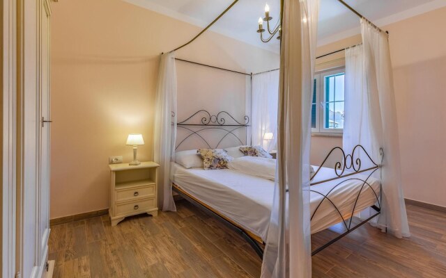 Stunning Home in Pula With Wifi and 2 Bedrooms