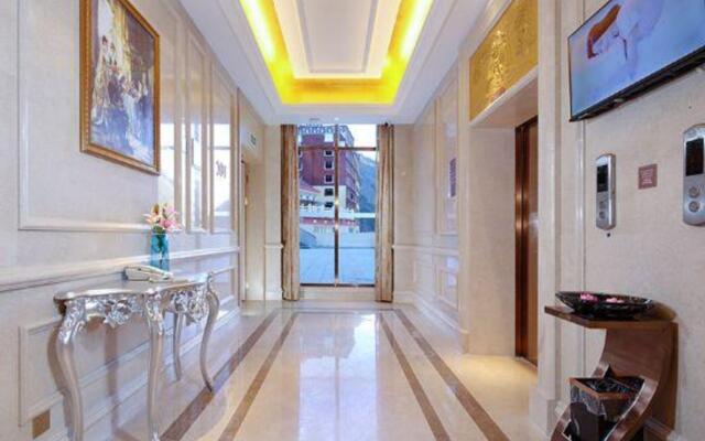 Vienna hote Ganzi 318 National Road Yajiang Bianch