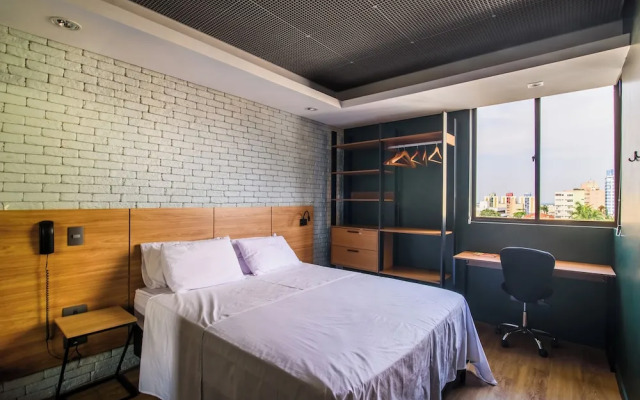 Apto Londrina Flat Hotel 704, 43 m2 , luxe, c jacuzzi