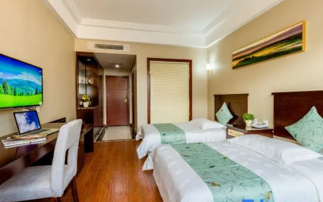 Yi County Daohuaxiang Hotel