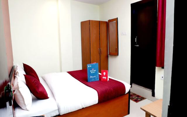 OYO 9945 Hotel R INN