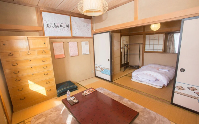 Minpaku Ambo