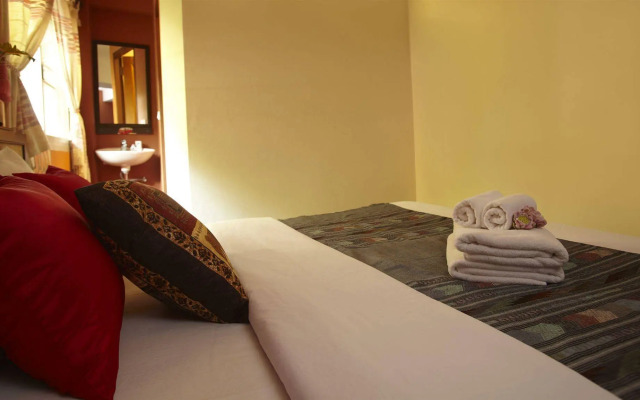 Pannee Lodge Khaosan (SHA Plus)