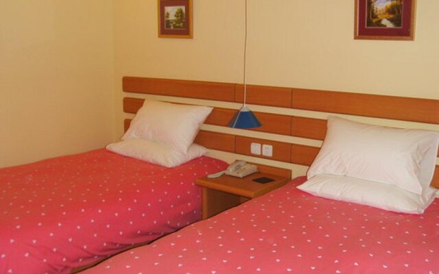 Home Inn Shanghai Wanping South Road