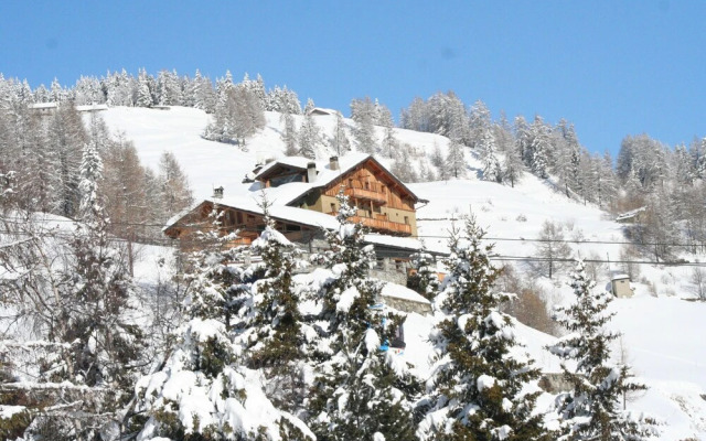 Hotel Caprice Des Neiges