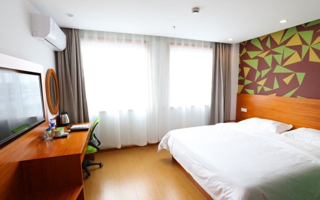 Vatica Shanghai Jinshan District Jinshan International Trade City Weihong Road Hotel – Guest Rooms – Shanghai