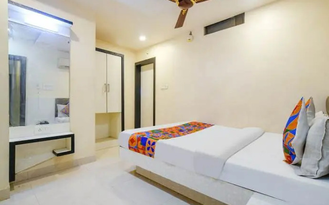 Fabhotel Shivam Palace I