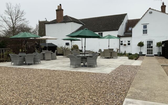 Red Lion Inn Partney
