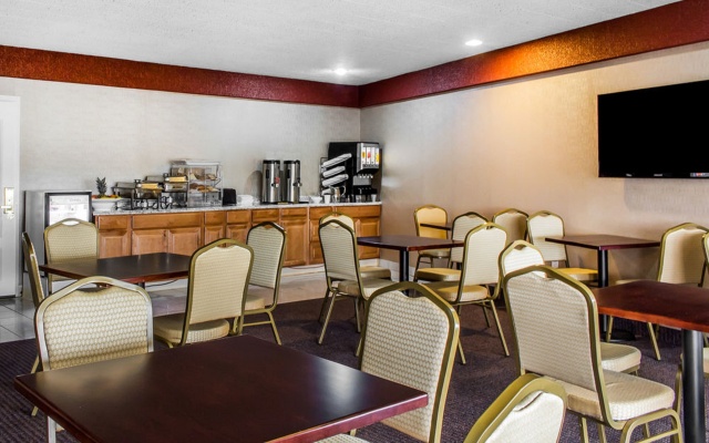 Clarion Hotel Philadelphia International Airport