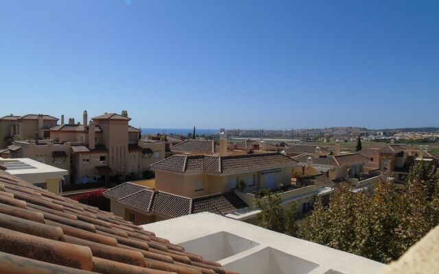 A&N Baviera Luxury - Three Bedroom Apartment, Sleeps 6