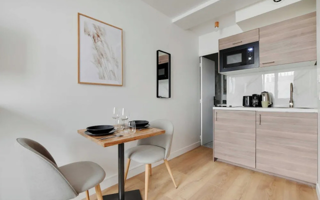 Peaceful Studio -2p- Moulin Rouge