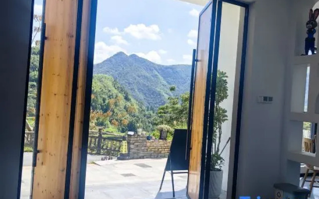Qiqi Xixi B&B