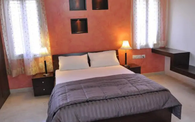 The Pommels - Serviced Apartment