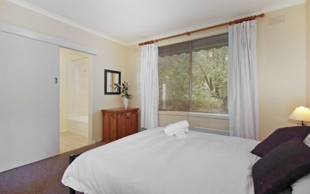 Snowstream Riverside Apartments - Unit 2