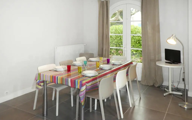 Holiday Home in Carnac Near Sandy Beach