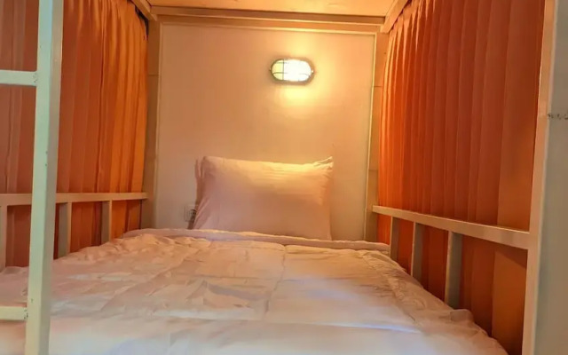 Tata Surf Hostel