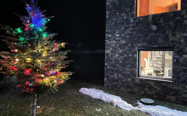 Villa 80 Kodra e Diellit