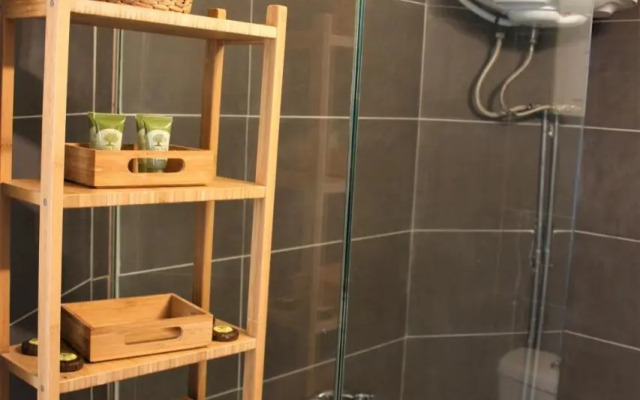 Beautiful apartment next to Acropolis