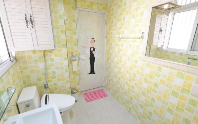 Linker Party House - Hostel