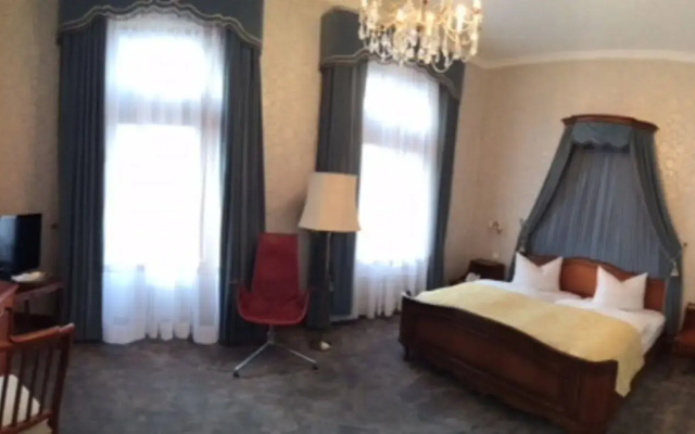 Romantik Hotel Schloss Rettershof