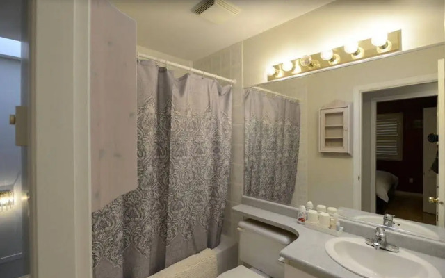 Marpole Guest House