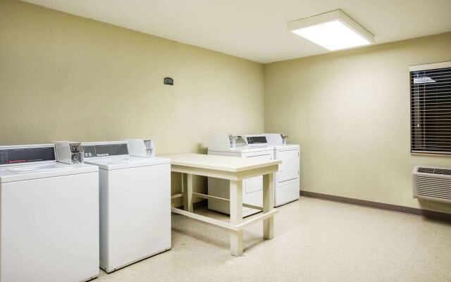 Spark by Hilton Wichita East