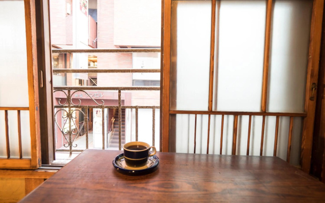 Tokyo Little House – Guest Rooms – Tokyo