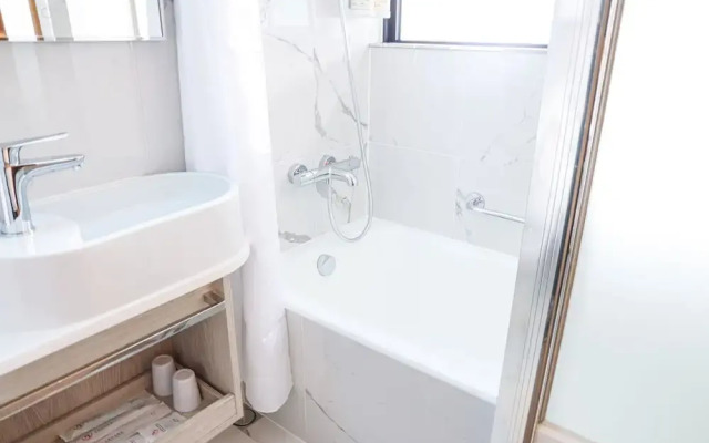 Royal Jade Boutique Hotel
