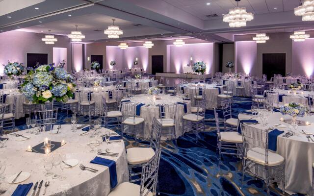 Crowne Plaza Boston - Woburn by IHG