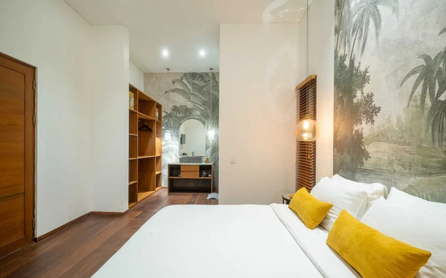 Luxury Private Loft, 2 BR, Canggu With Staff
