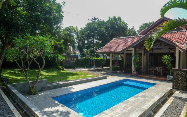 SAREH VILLA by The Lavana