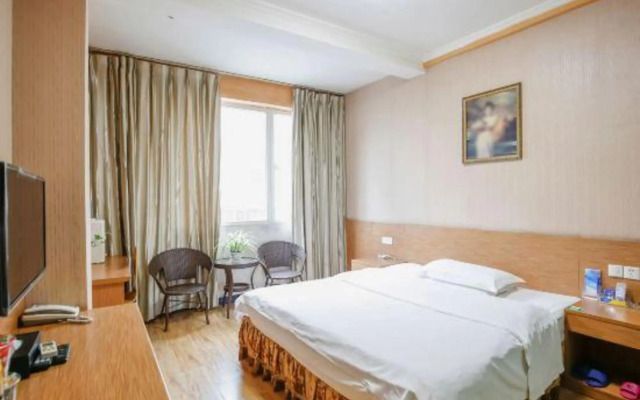 Longmen Business Hotel