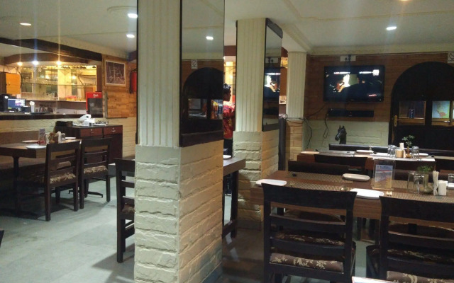 Hotel Chandrageet