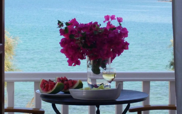 Hotel Roussos Beach