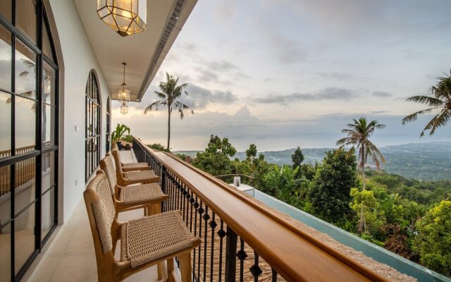 NEW ! Stunning 4BR Jungle View Villa in Lovina