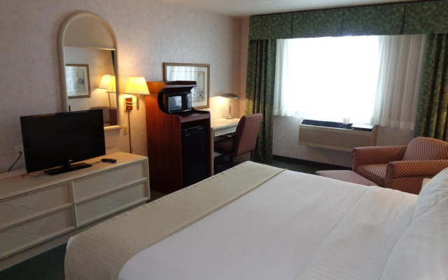 Country Inn & Suites by Radisson, Sidney, NE