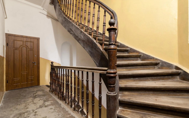 Gallery Art Apartment