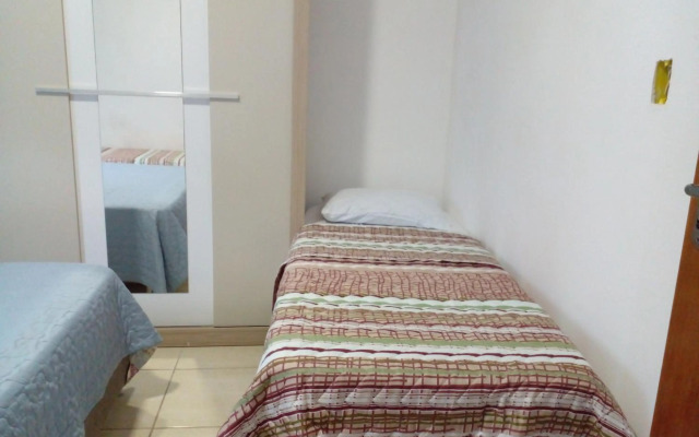 Casa confortável com churrasqueira, wifi e piscina estrutural