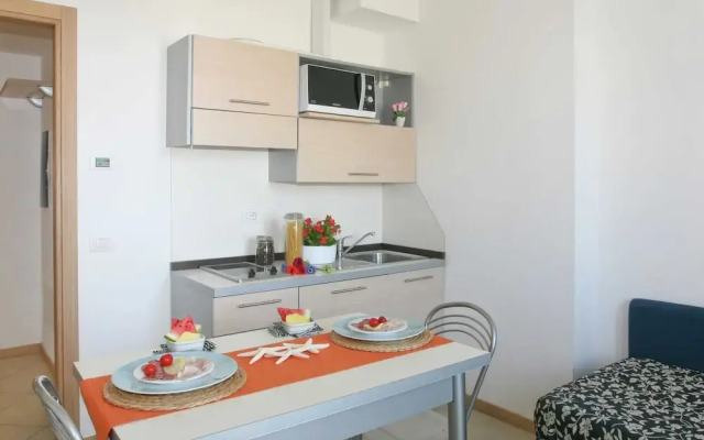 Residence Apartment Near the Beach