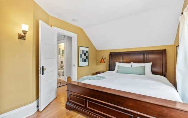 Pillsbury Hideaway