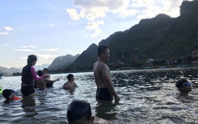Phong Nha Coco Riverside Homestay