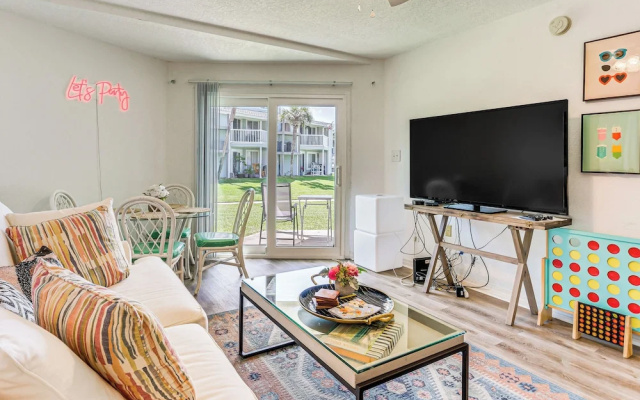 Sea La Vie Condo: Pensacola Beach Access!