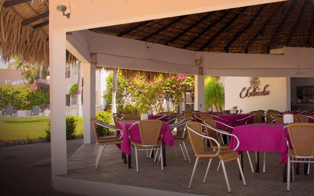 Hotel Arista Bugambilias