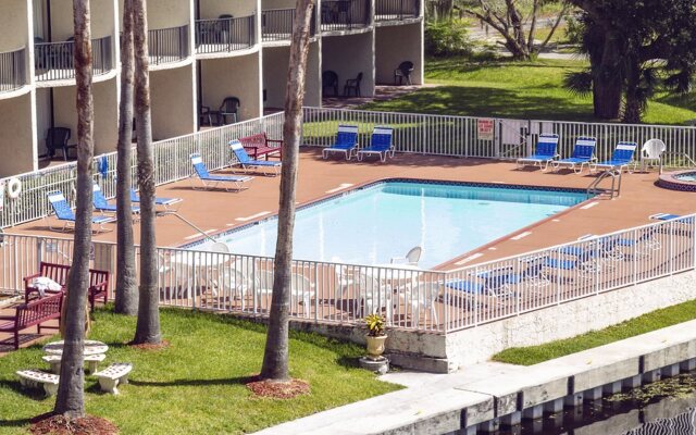 Vista Inn Lake Tarpon