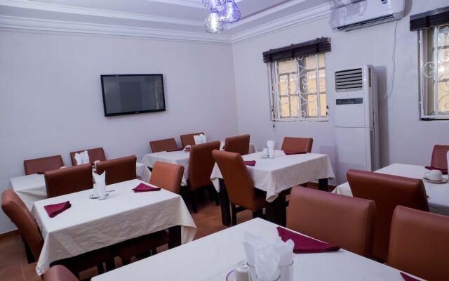 Meritz Hotels & Suites